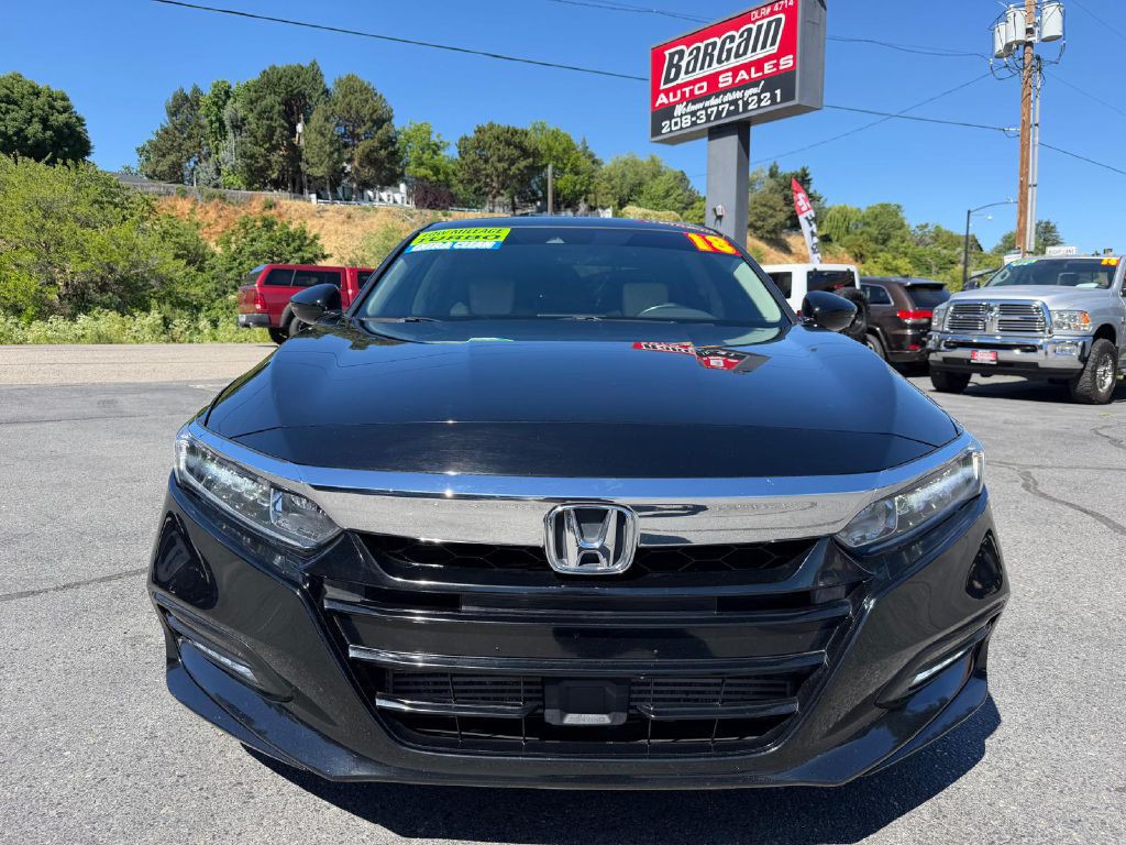 2018 Honda Accord Image 2