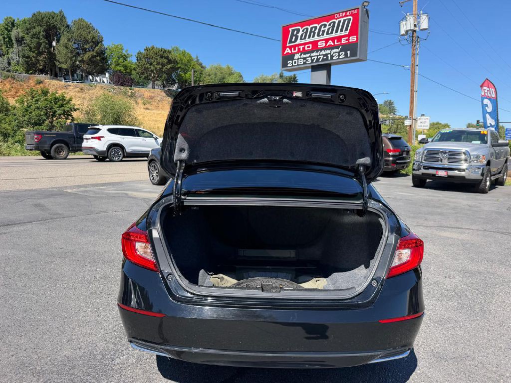 2018 Honda Accord Image 11