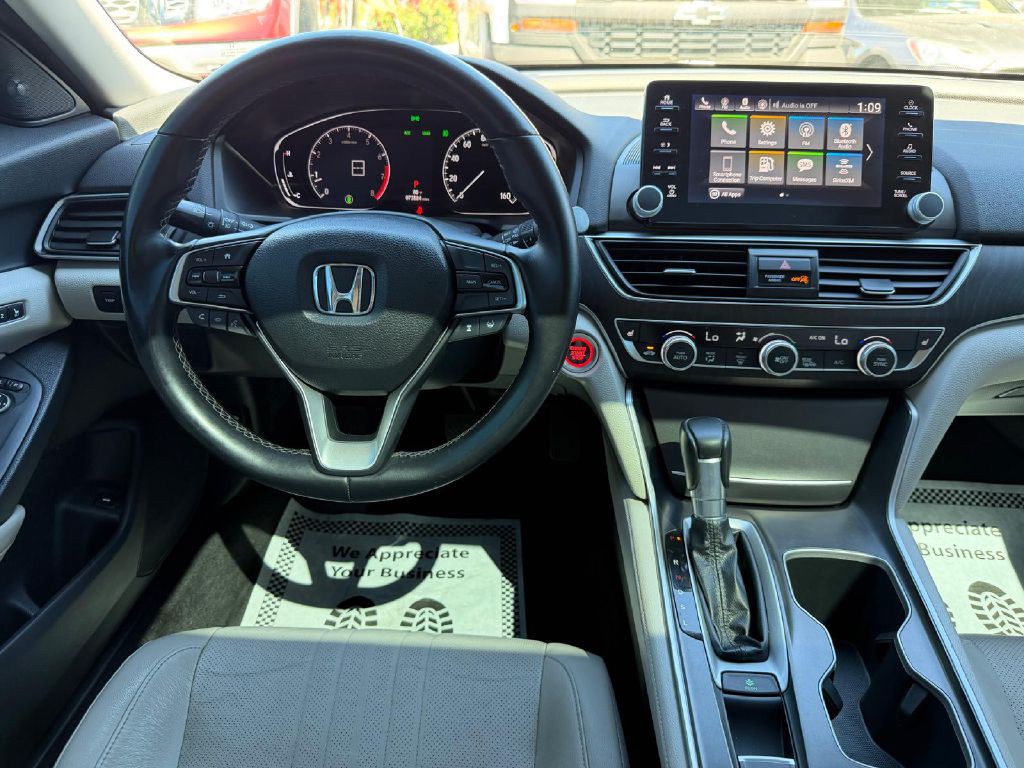 2018 Honda Accord Image 17