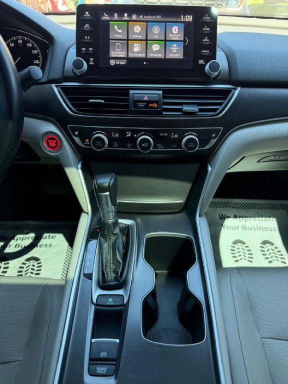 2018 Honda Accord Image 19