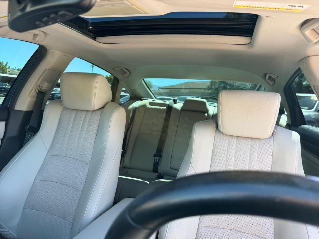 2018 Honda Accord Image 33