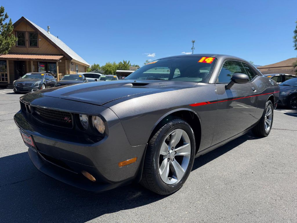 2014 Dodge Challenger Image 3