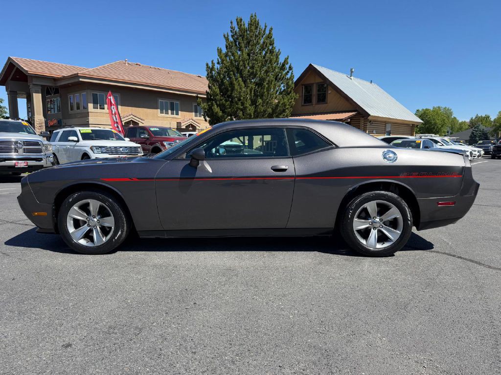 2014 Dodge Challenger Image 4