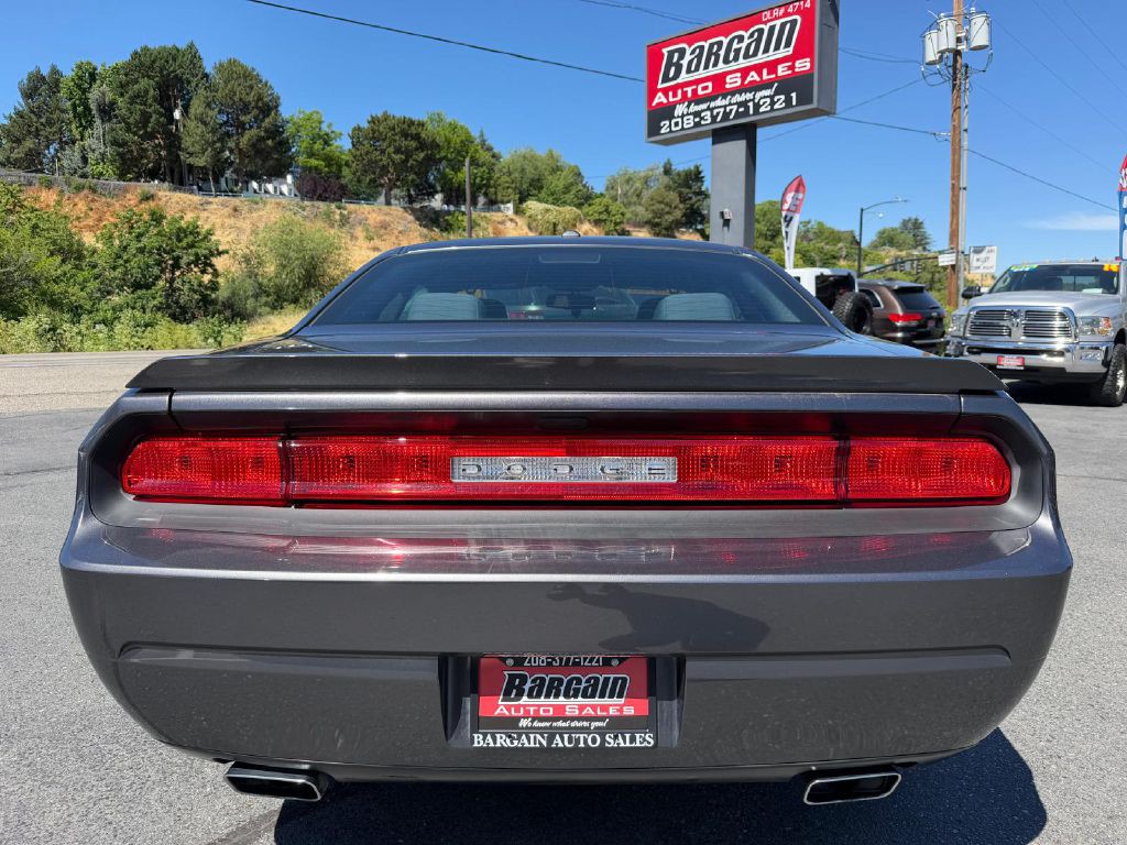 2014 Dodge Challenger Image 6