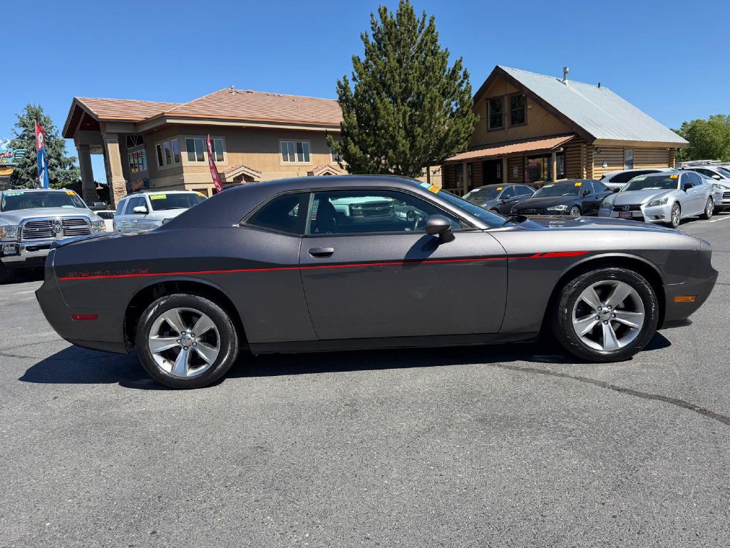 2014 Dodge Challenger Image 8