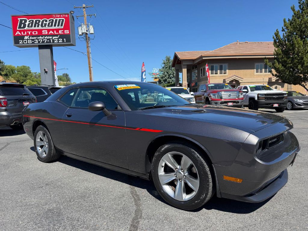 2014 Dodge Challenger Image 9