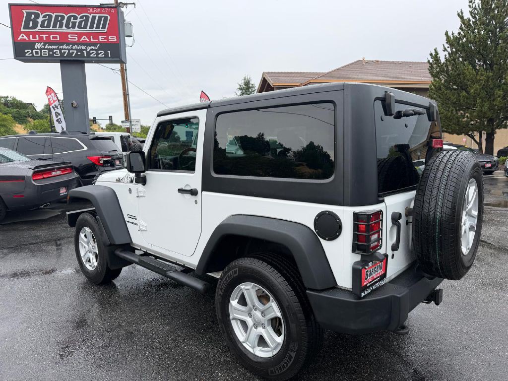 2012 Jeep Wrangler Image 5