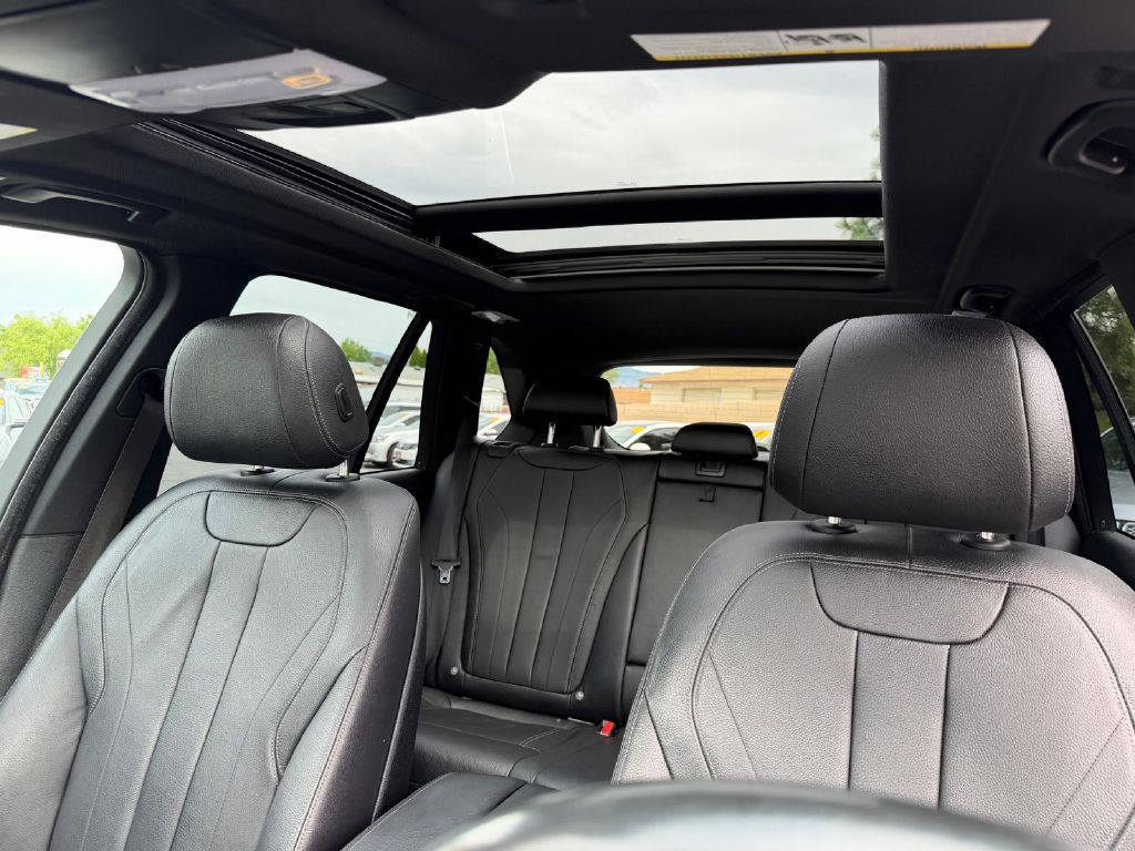 2017 BMW X5 Image 32