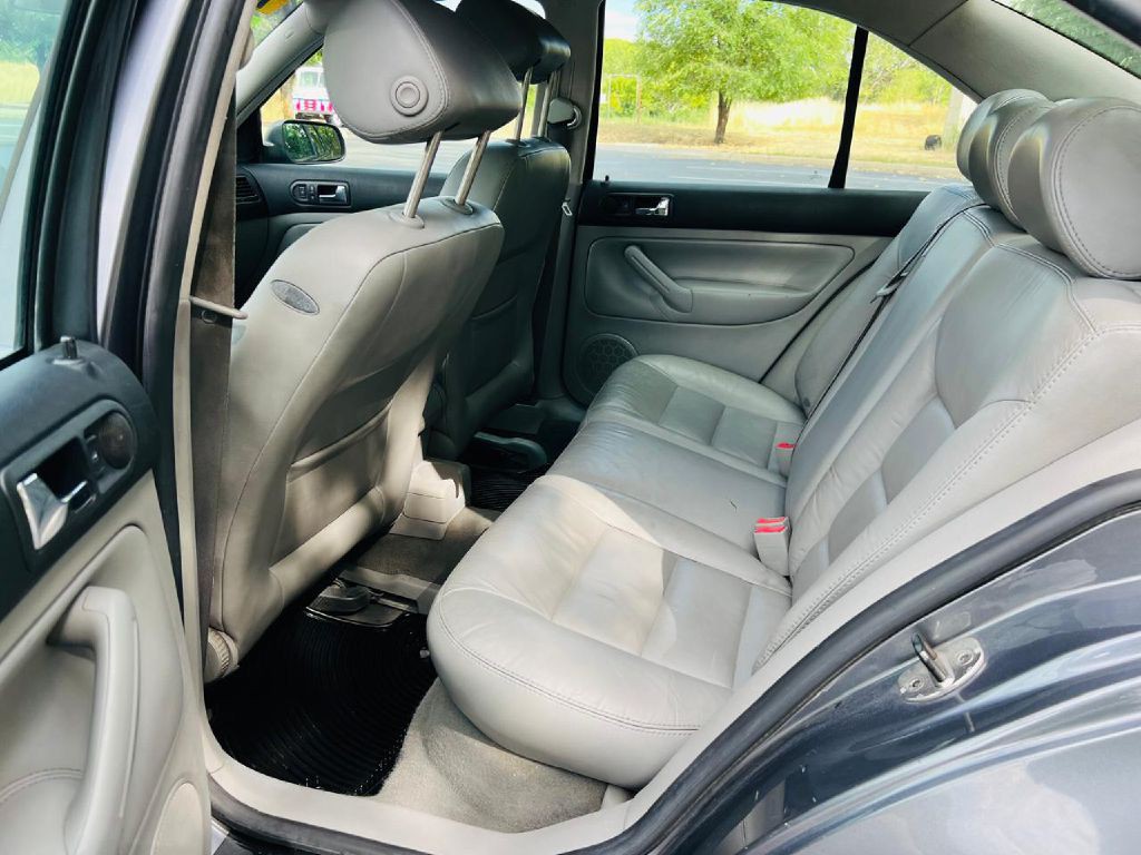 2005 Volkswagen Jetta Image 14