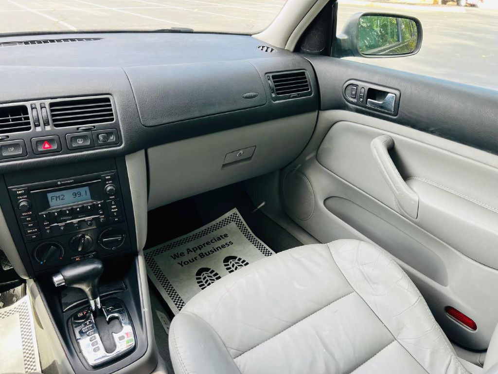 2005 Volkswagen Jetta Image 16