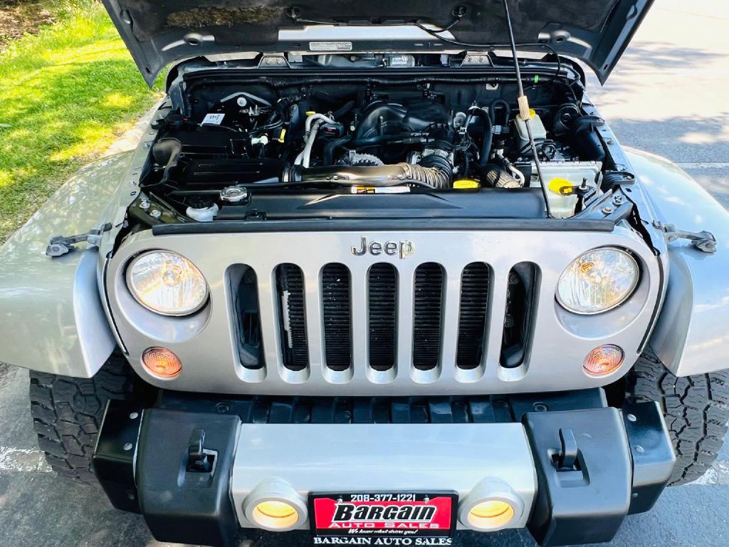 2014 Jeep Wrangler Unlimited Image 13