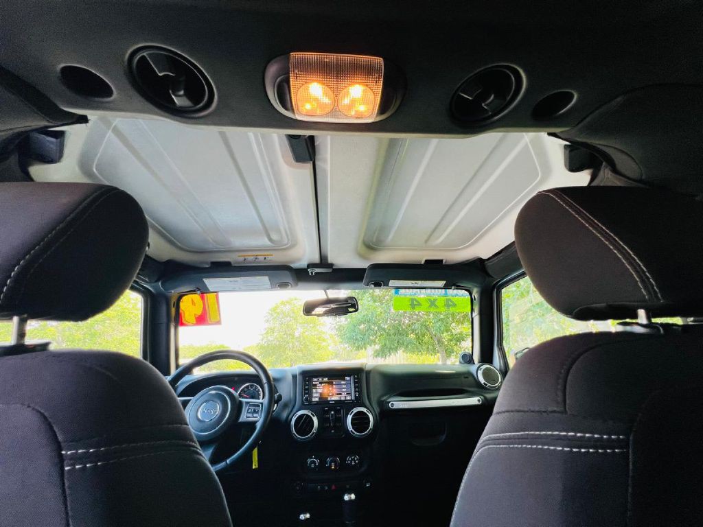 2014 Jeep Wrangler Unlimited Image 23