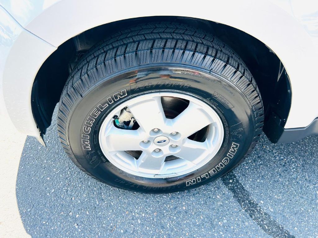 2012 Ford Escape Image 10