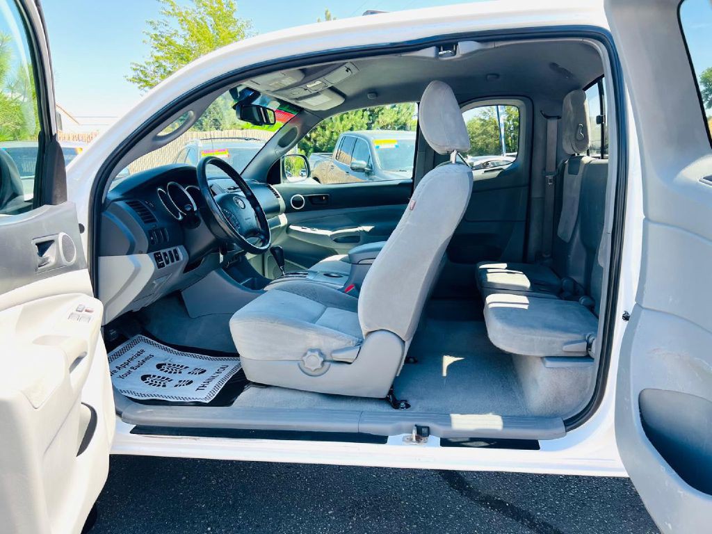 2009 Toyota Tacoma Image 15