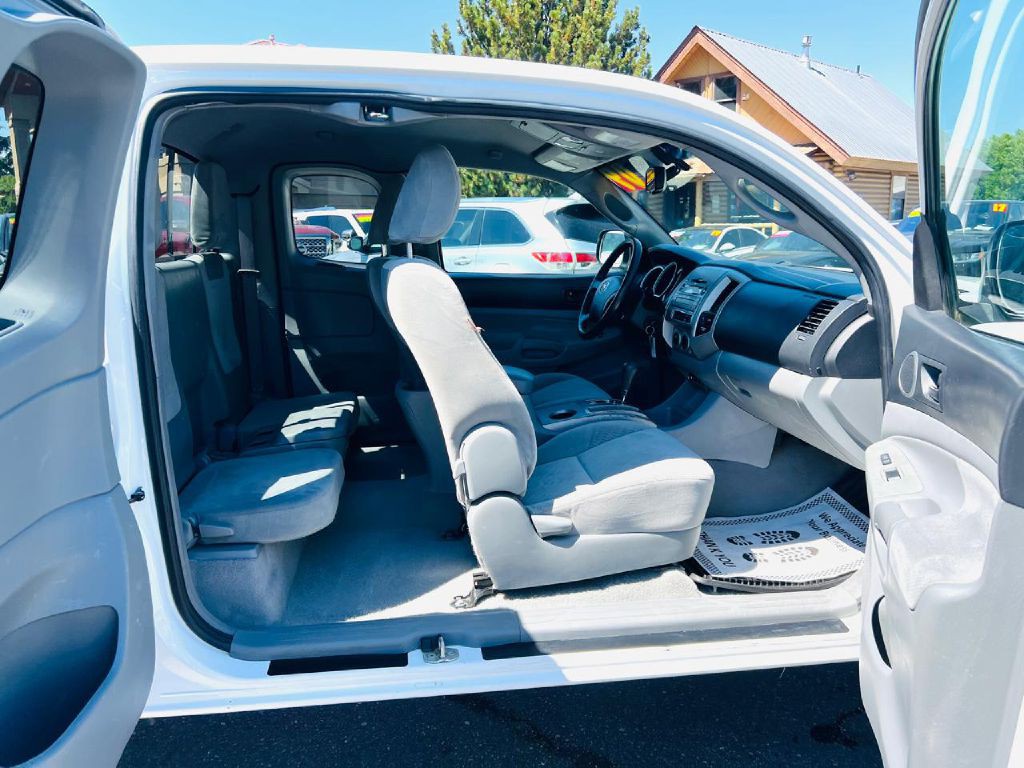 2009 Toyota Tacoma Image 17
