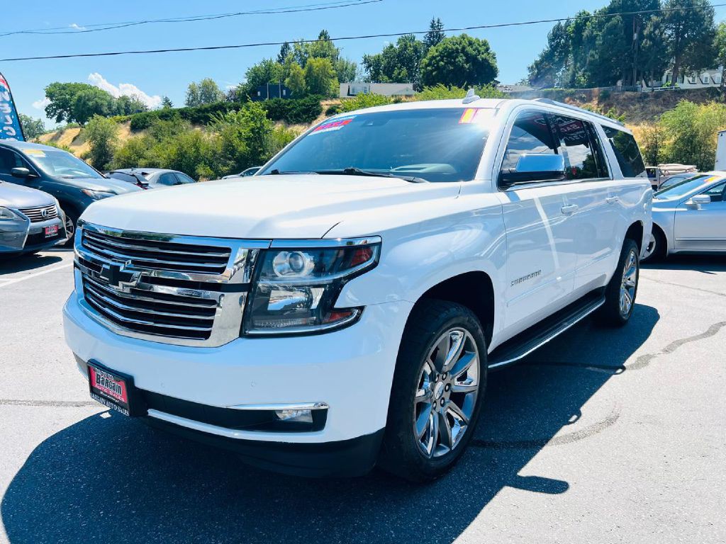 2017 Chevrolet Suburban Image 3