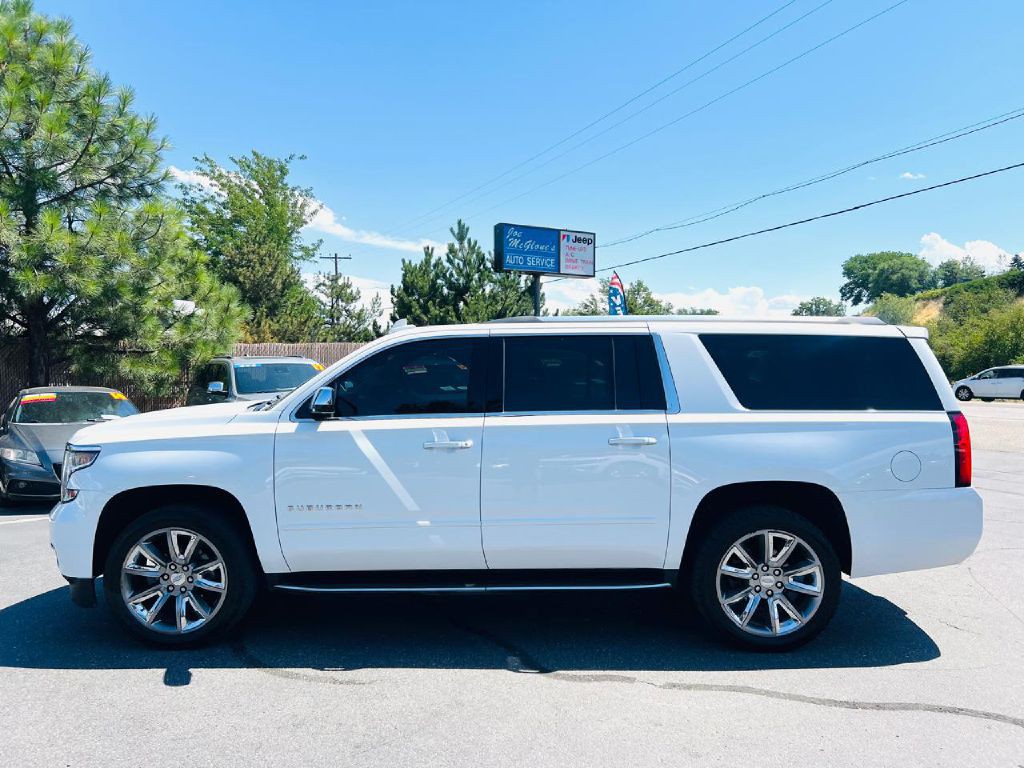2017 Chevrolet Suburban Image 4