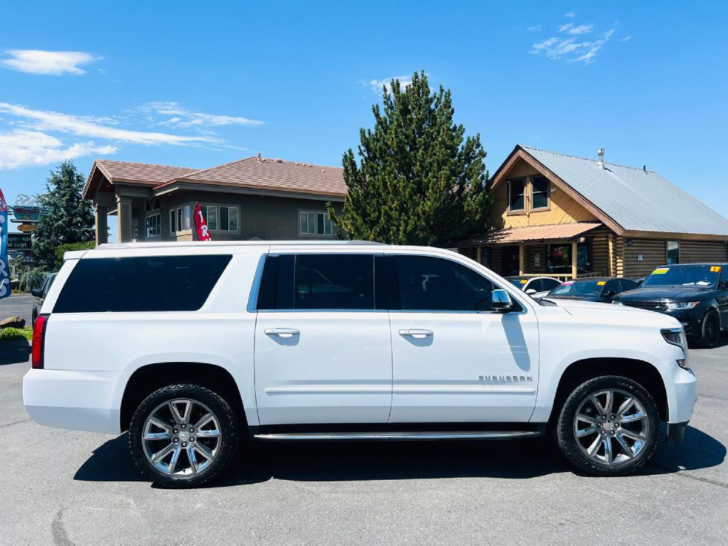 2017 Chevrolet Suburban Image 8