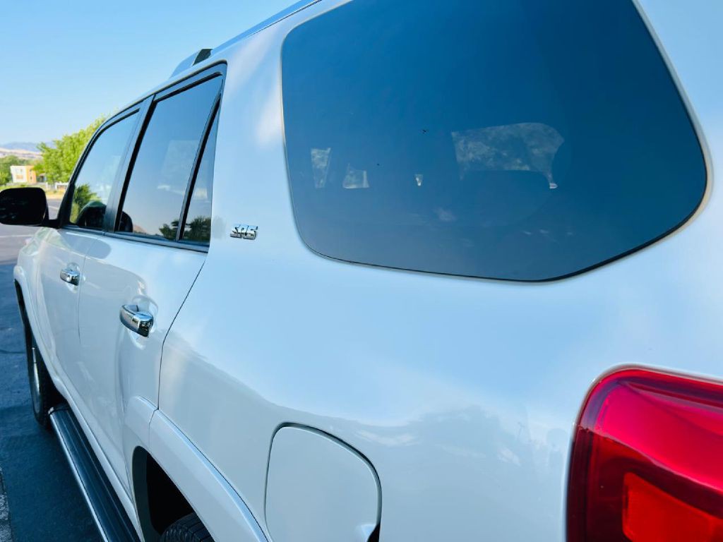 2011 Toyota 4Runner Image 14