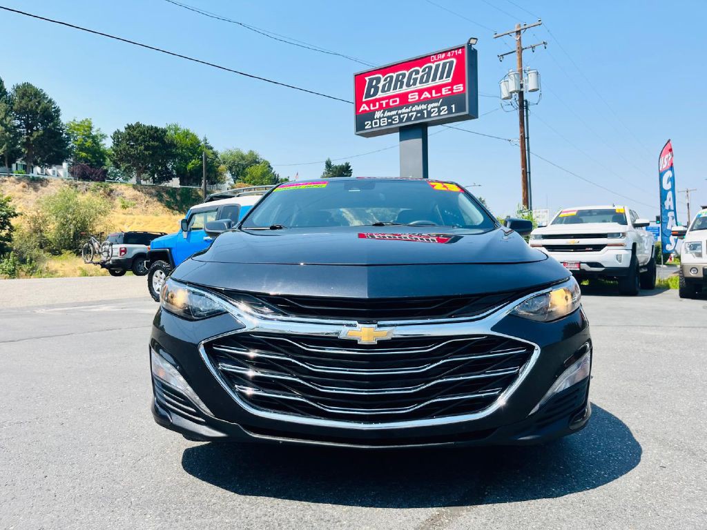 2023 Chevrolet Malibu Image 2