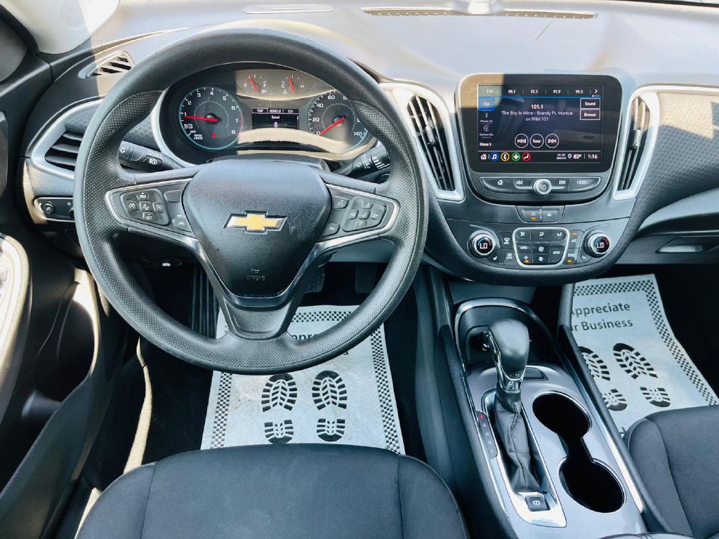 2023 Chevrolet Malibu Image 18