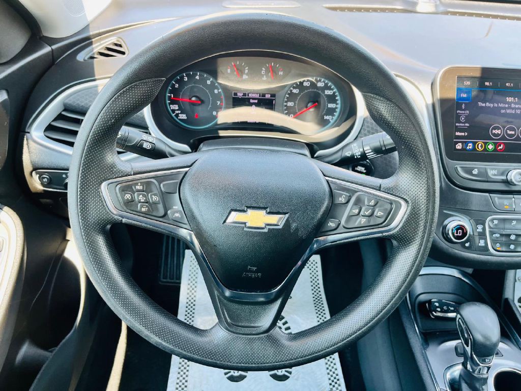 2023 Chevrolet Malibu Image 19