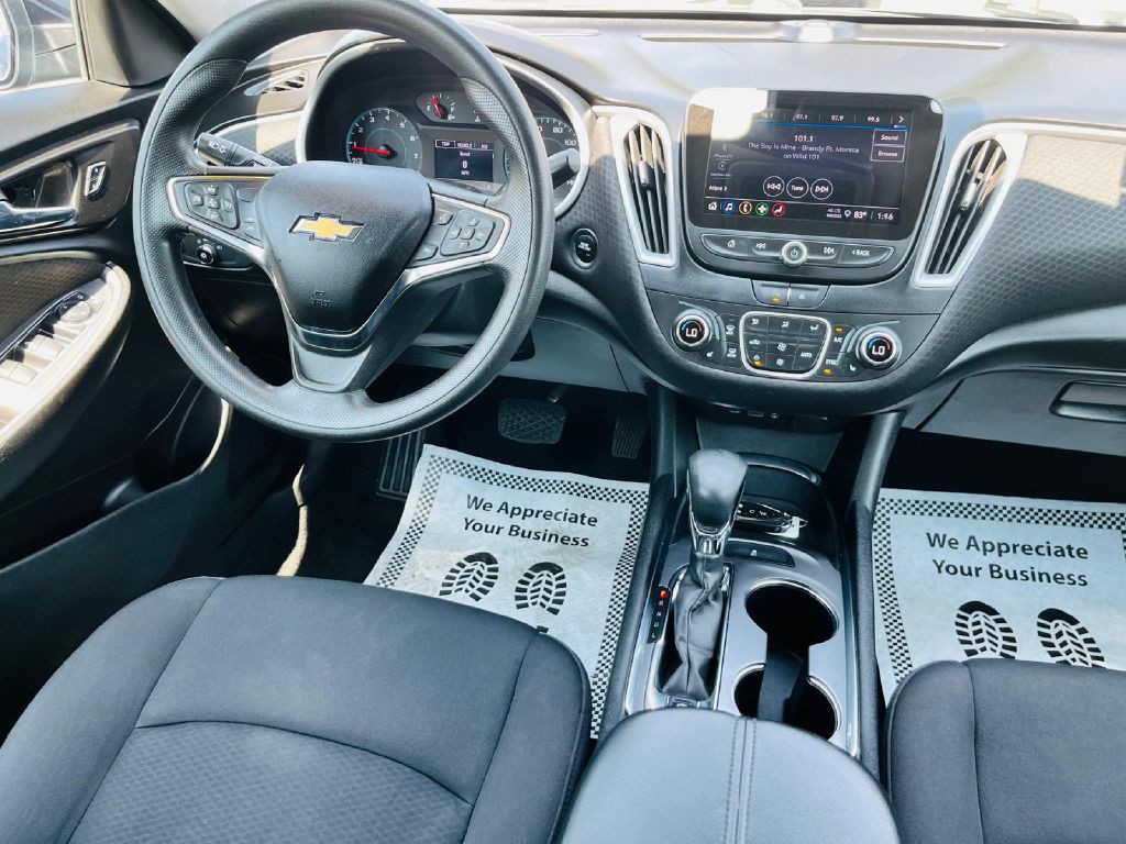 2023 Chevrolet Malibu Image 21