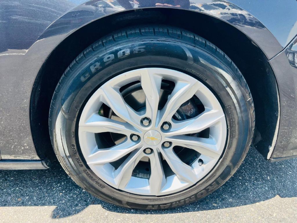 2023 Chevrolet Malibu Image 36