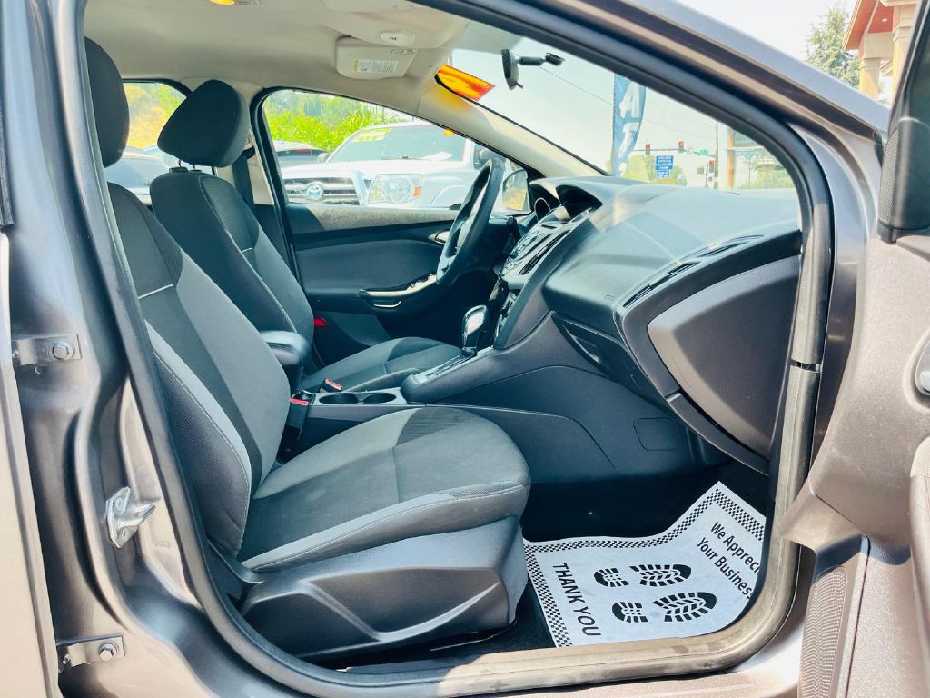 2014 Ford Focus Image 14