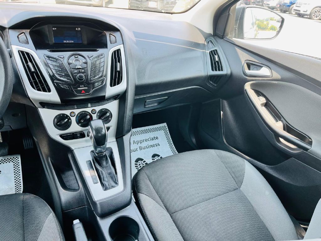 2014 Ford Focus Image 21
