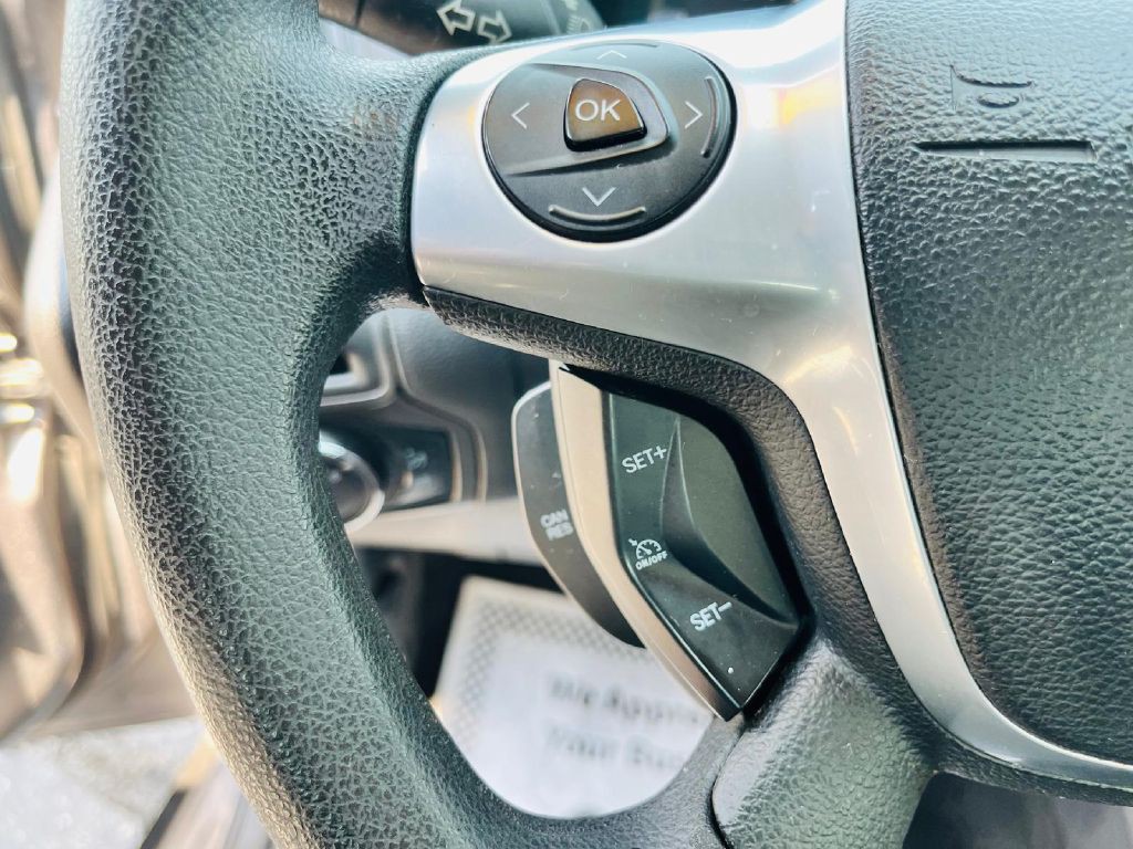 2014 Ford Focus Image 24