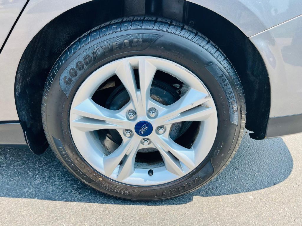 2014 Ford Focus Image 29