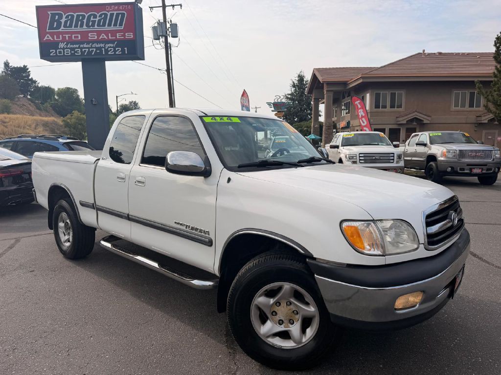 2000 Toyota Tundra Image 1