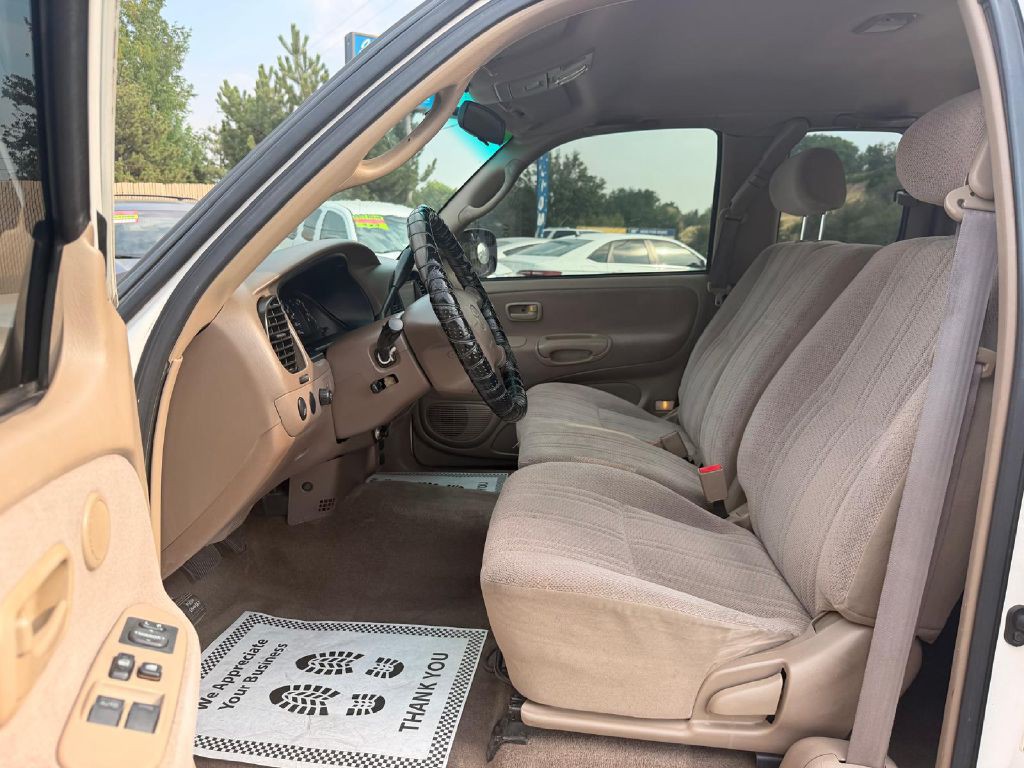 2000 Toyota Tundra Image 11