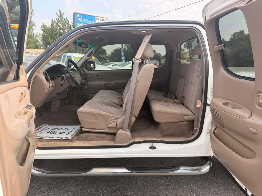 2000 Toyota Tundra Image 13