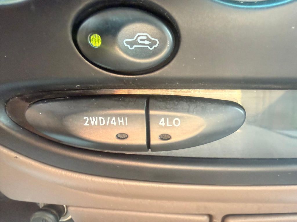 2000 Toyota Tundra Image 23