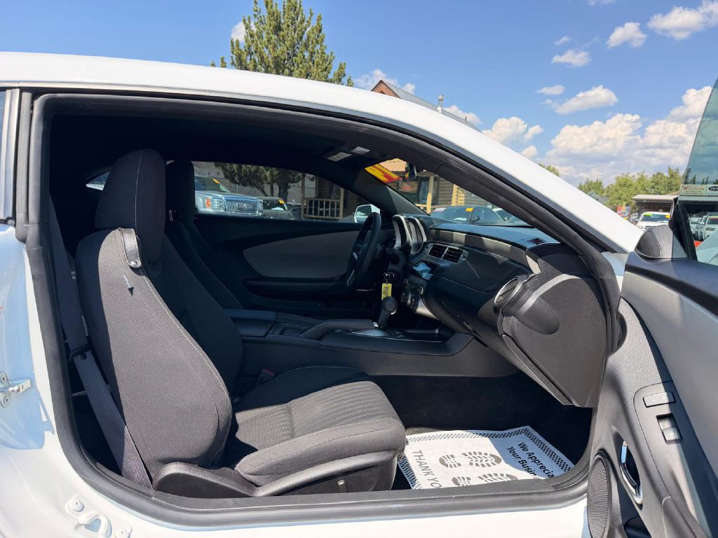 2014 Chevrolet Camaro Image 14