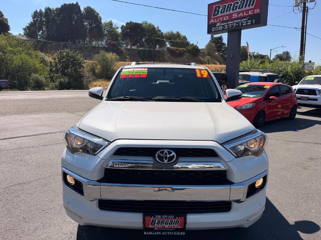 2019 Toyota 4Runner Image 2