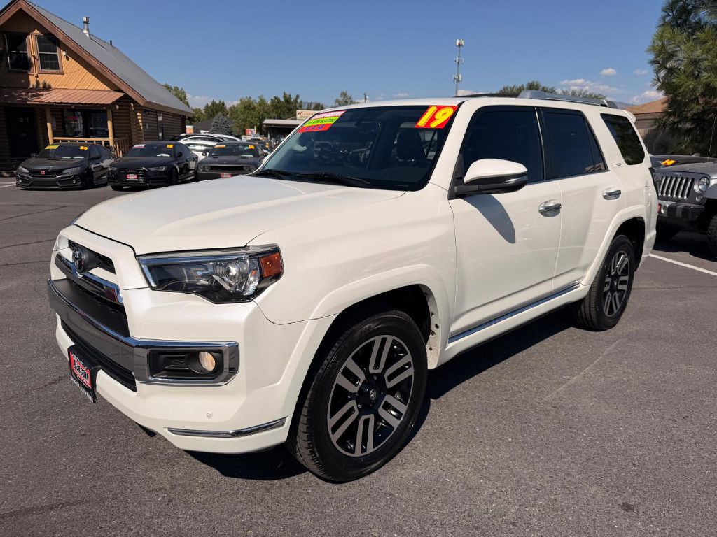 2019 Toyota 4Runner Image 3