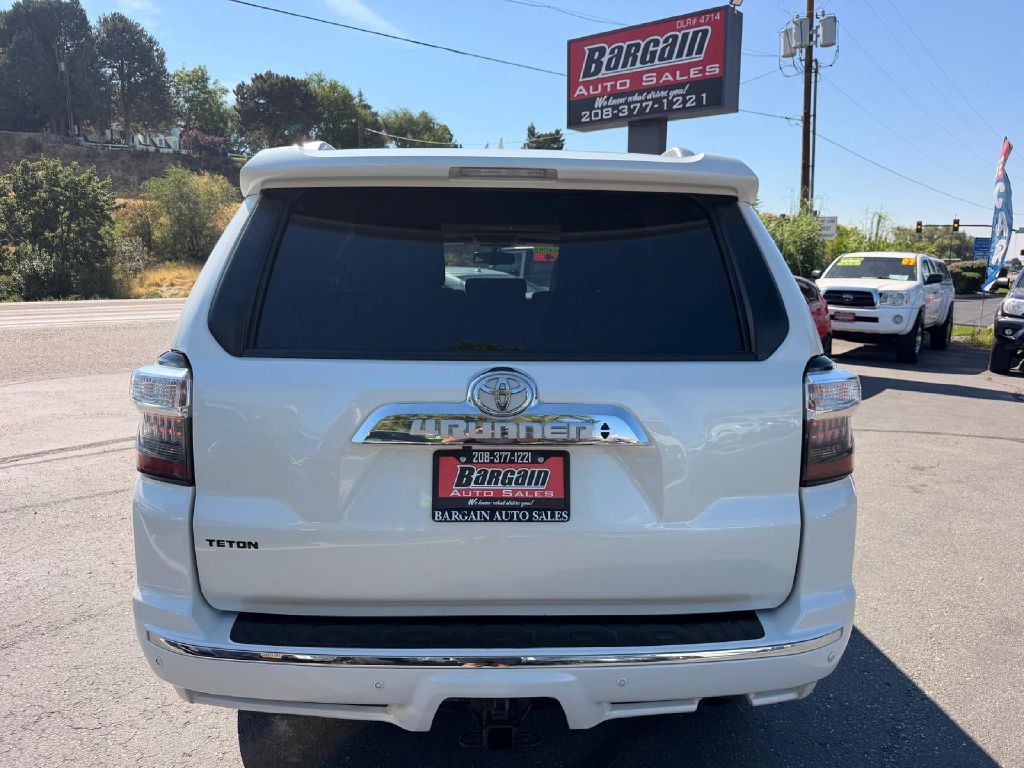 2019 Toyota 4Runner Image 6