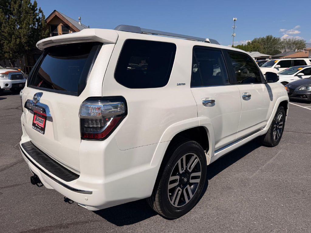 2019 Toyota 4Runner Image 7
