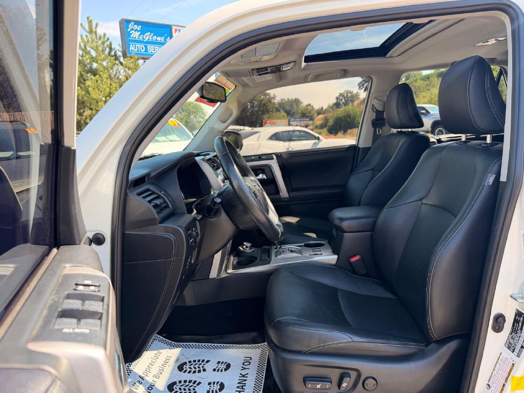 2019 Toyota 4Runner Image 12