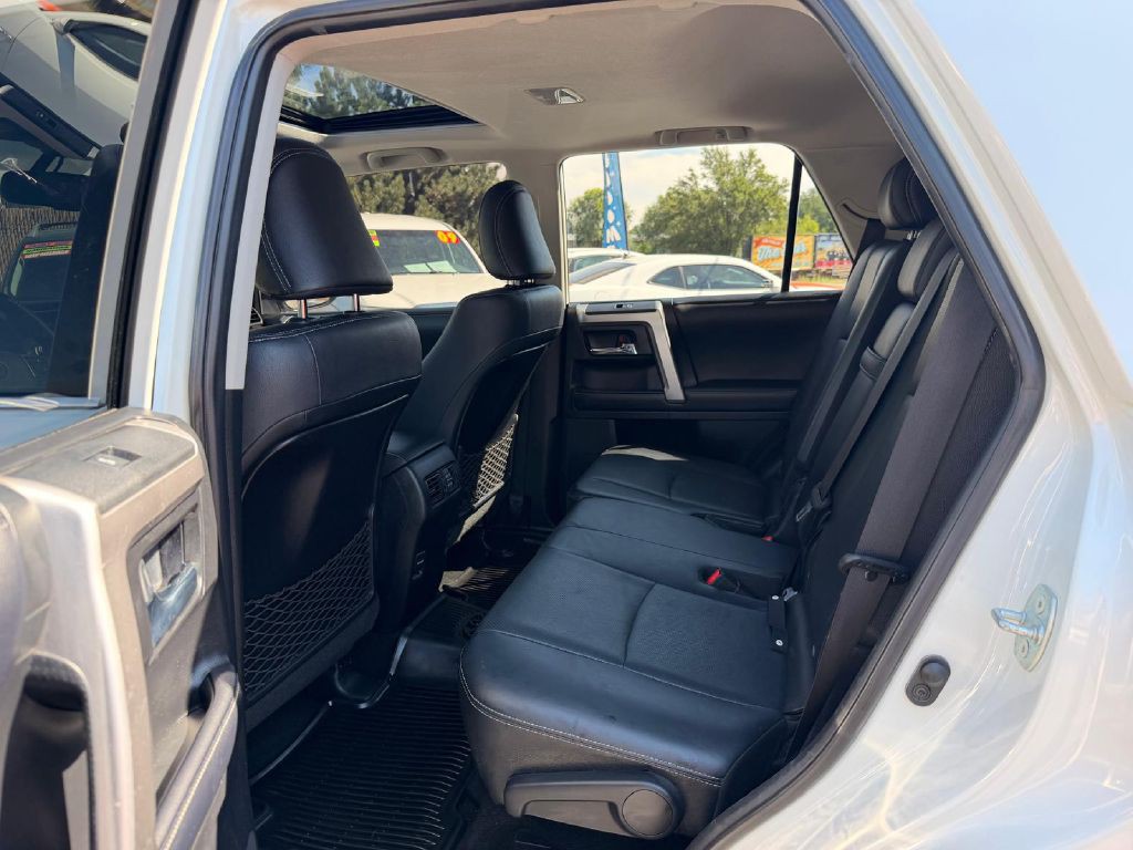 2019 Toyota 4Runner Image 13