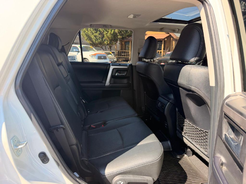 2019 Toyota 4Runner Image 16