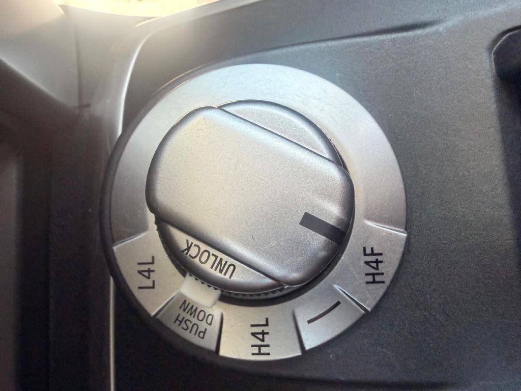 2019 Toyota 4Runner Image 24
