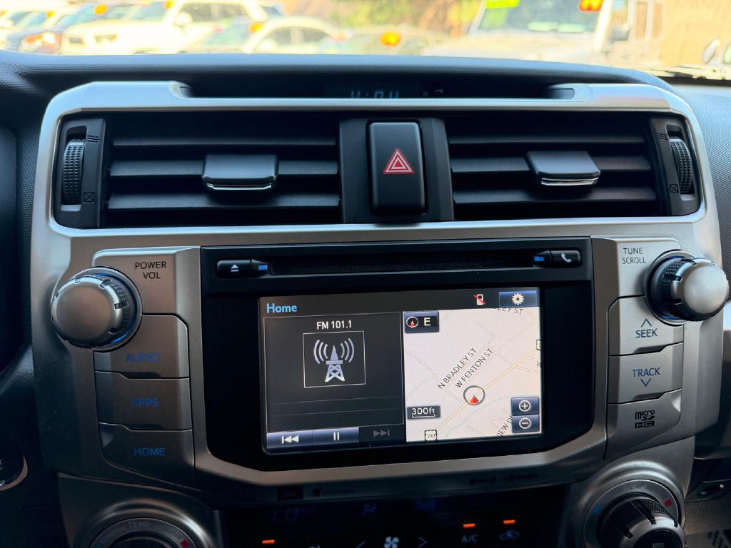 2019 Toyota 4Runner Image 26