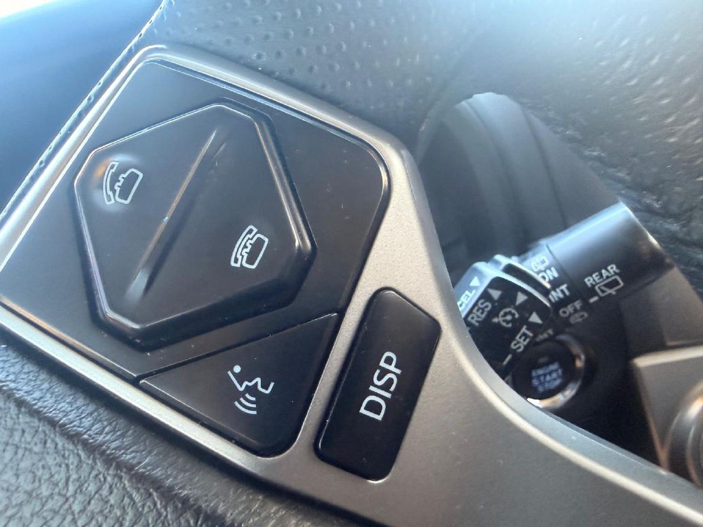 2019 Toyota 4Runner Image 30