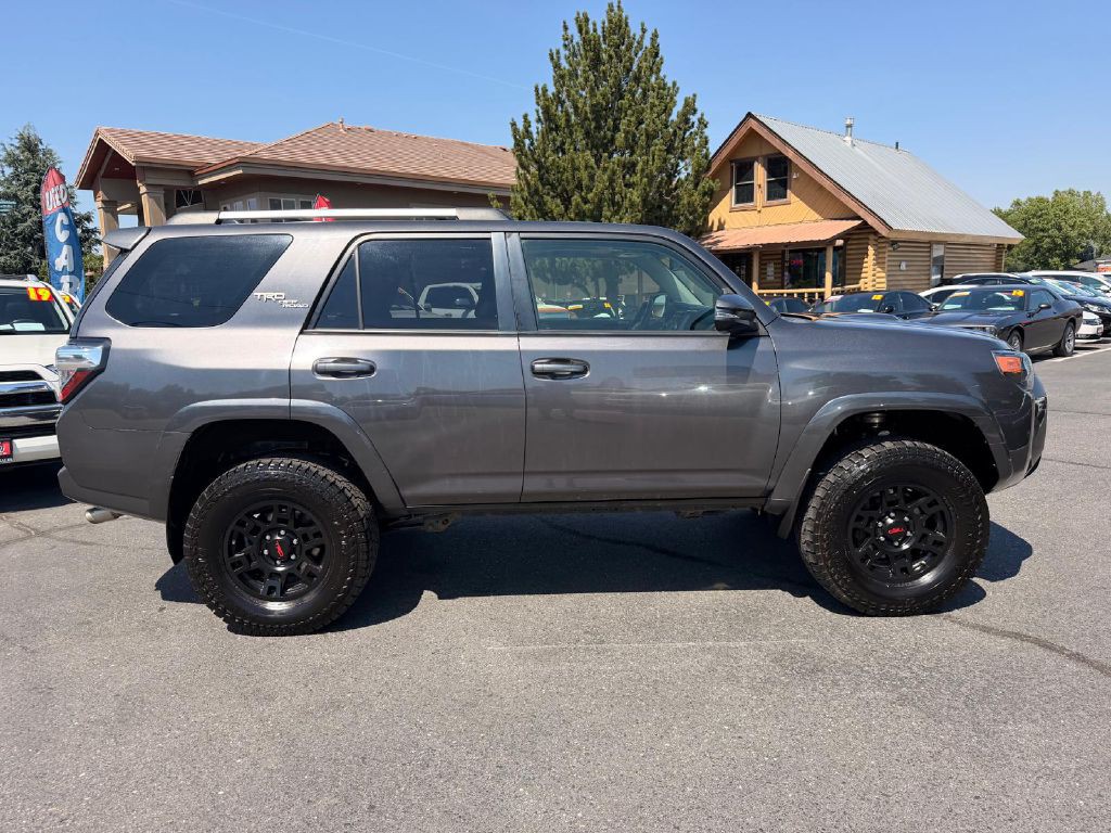 2018 Toyota 4Runner Image 8