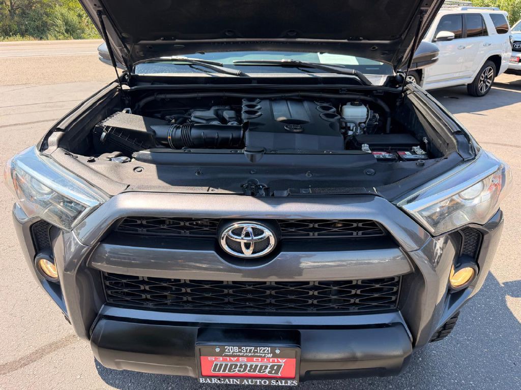 2018 Toyota 4Runner Image 10