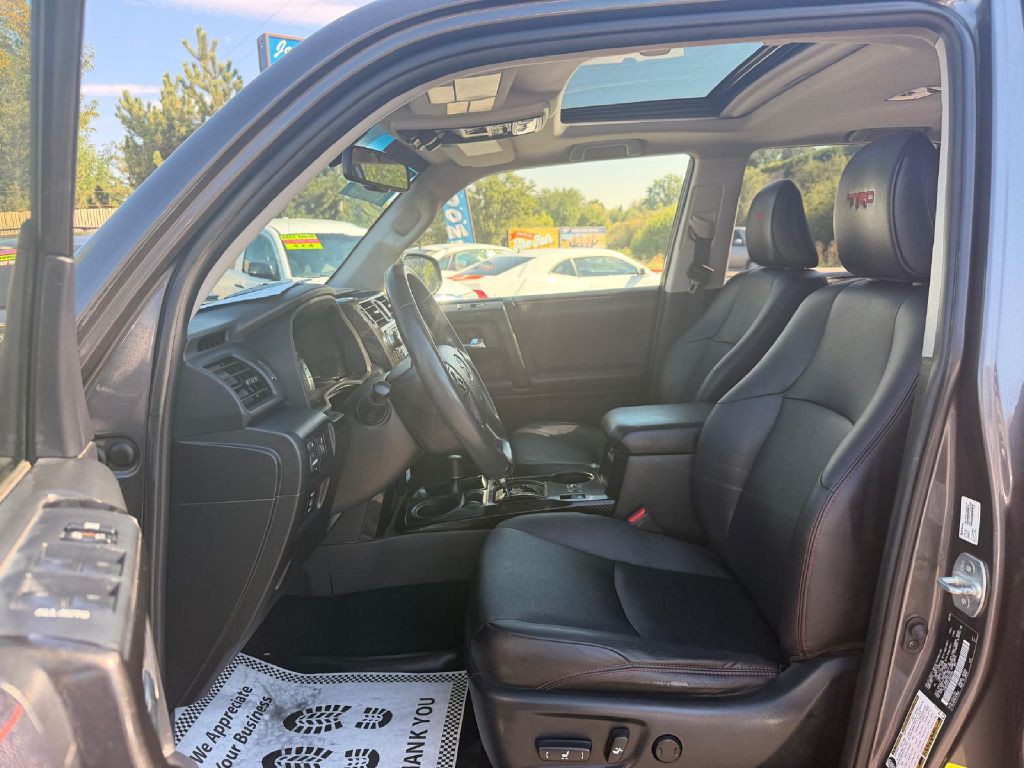 2018 Toyota 4Runner Image 12